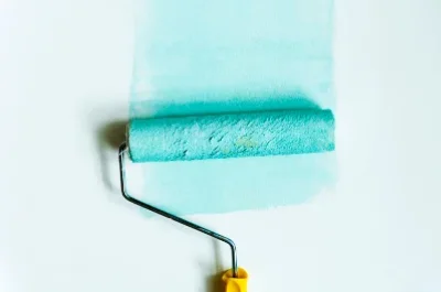 Peinture intérieure à Sours — murs, plafonds et boiseries